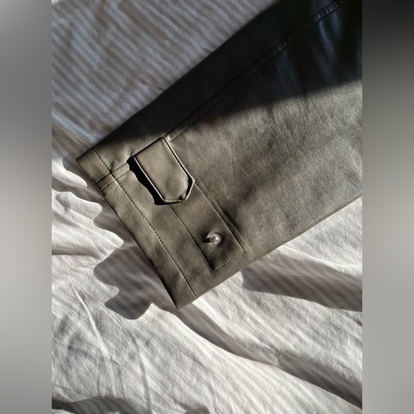 Wilfred aritzia synthetic leather modern cargo pants - Picture 2 of 11